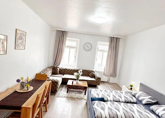 Lovely - 15 Min From Airport & Center, 5 Min From Main-bus Station Ez10a *